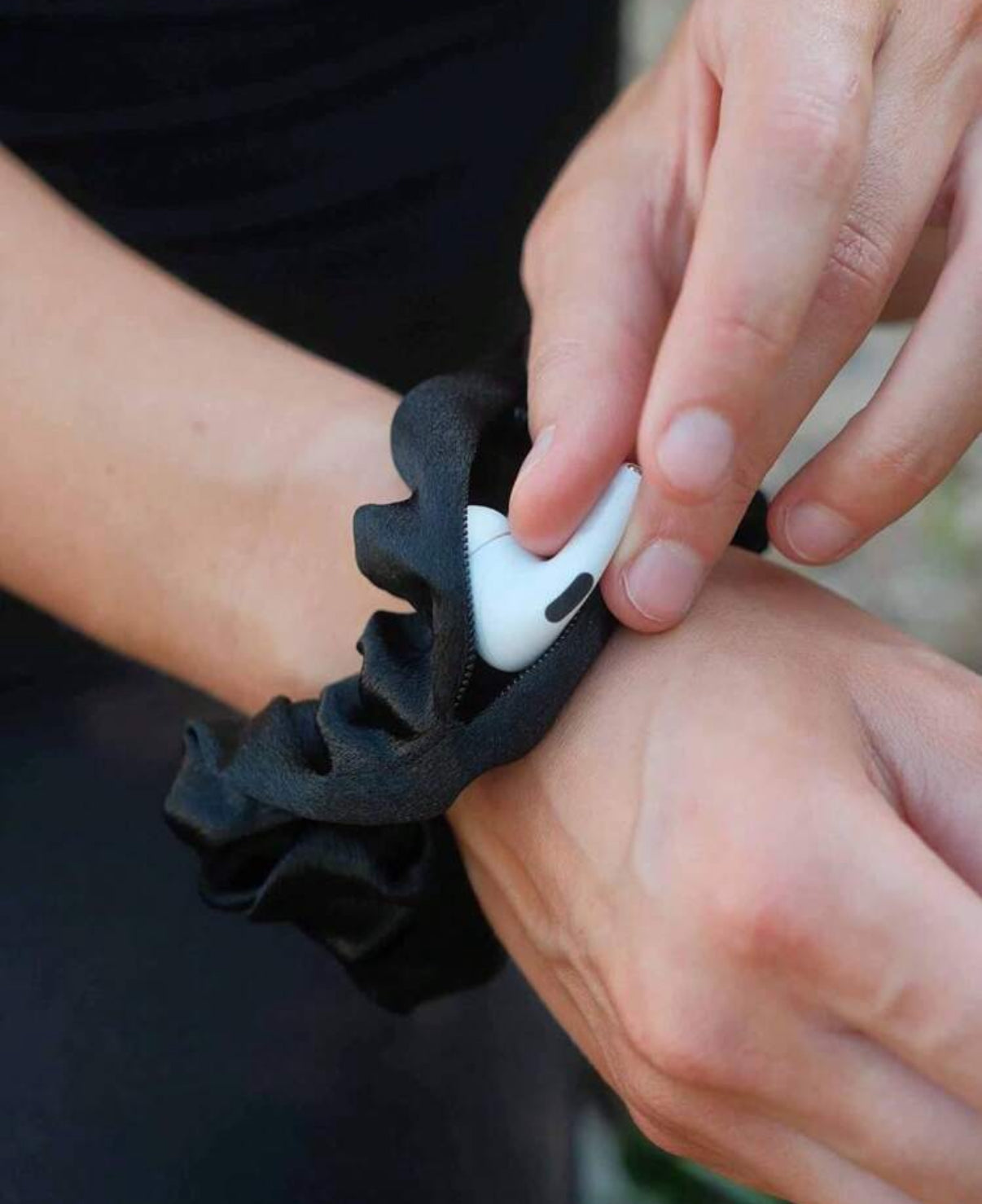 The Sneaky Scrunchie - Press-on Express