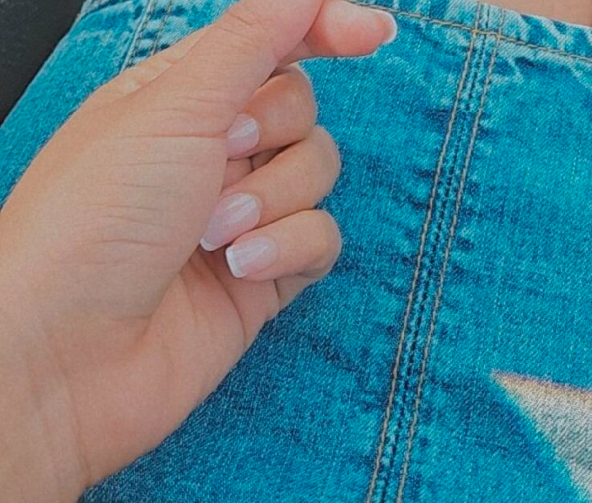 24pc Short Square Nails with thin french tips - Press-on Express