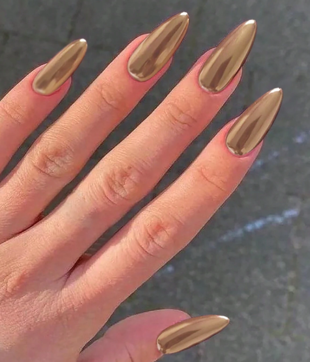 24Pc Almond Nails Set in Champagne Gold Chrome - Press-on Express