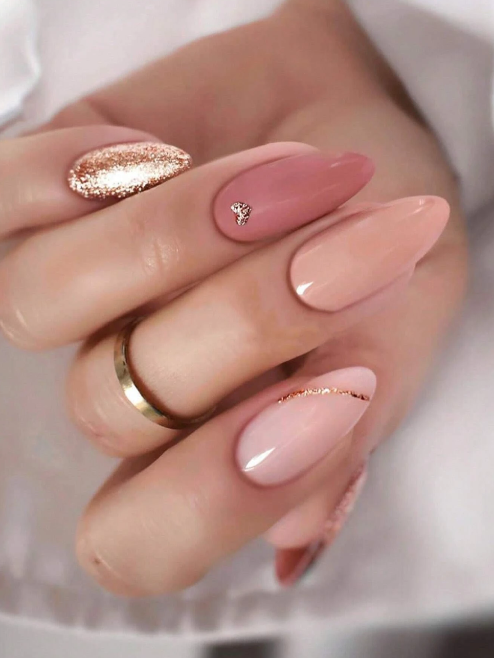 24Pc Almond Nails set in Shades of Nude Pink with Gold Accents