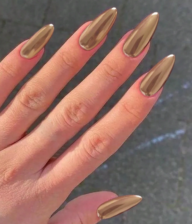 24Pc Almond Nails Set in Champagne Gold Chrome